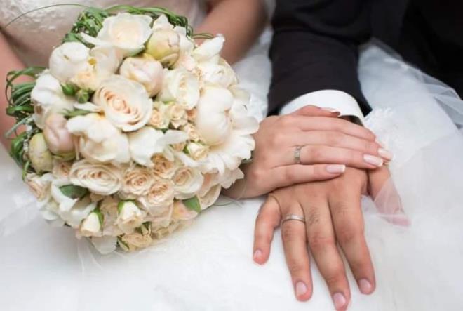 D���n sekt�r�nde son d�nemde dikkat �eken yeni bir uygulama yayg�nla��yor. Organizasyon �irketleri taraf�ndan sunulan "kiral�k nikah memuru" hizmeti, �zellikle otel d���nleri ve k�r organizasyonlar�nda yo�un ilgi g�r�yor.