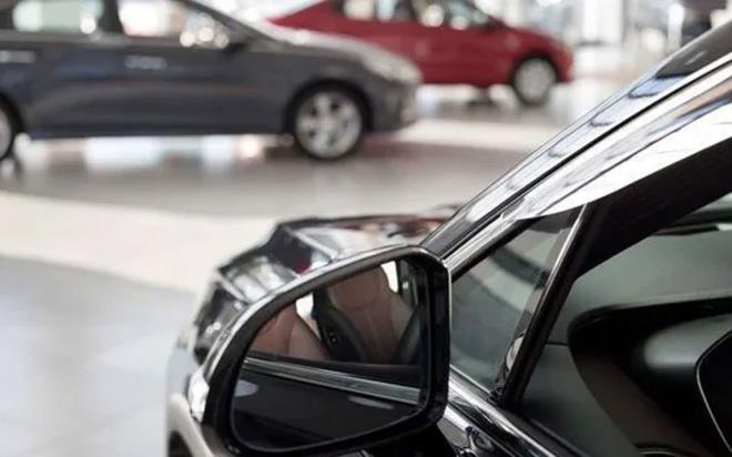 Araba al�rken sadece rahatl��� d���n�p otomatik vites tercih edenleri bir kez daha d���nd�recek haber n�robilim d�nyas�ndan geldi.