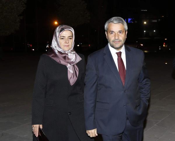 Adalet Bakan Sadullah Ergin'in olu smet Ergin'in dn treni devletin zirvesini bir araya getirdi. Dn trenine Bilim Sanayi ve Teknoloji Bakan Nihat Ergn de katld.