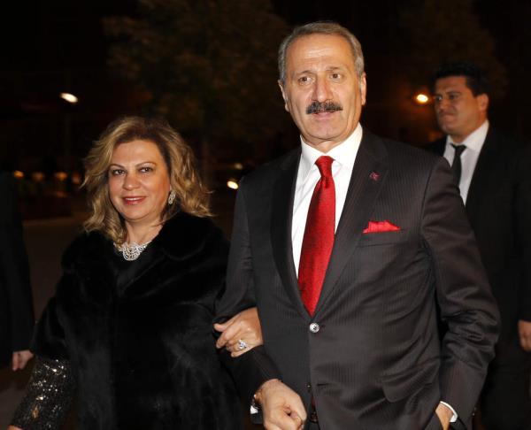 Adalet Bakan Sadullah Ergin'in olu smet Ergin'in dn treni devletin zirvesini bir araya getirdi. Dn trenine Ekonomi Bakan Zafer alayan da katld.