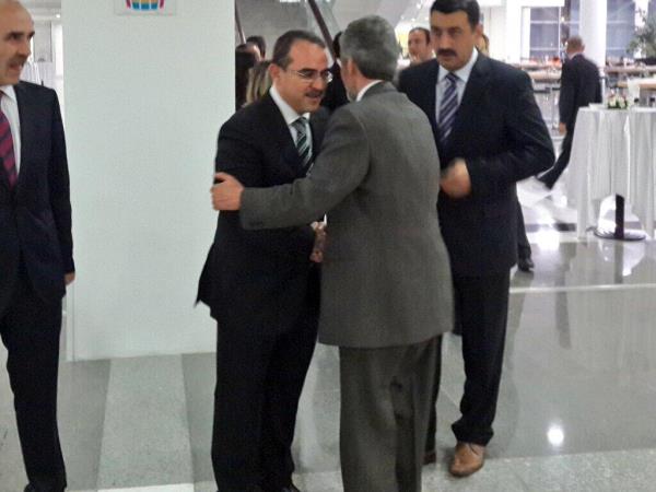 Sincan Belediye Bakan Mustafa Tuna twitter zerinden paylamtr