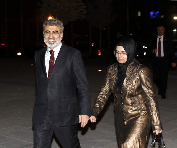 Adalet Bakan Sadullah Ergin'in olu smet Ergin'in dn treni devletin zirvesini bir araya getirdi. Dn trenine Enerji ve Tabii Kaynaklar Bakan Taner Yldz da katld.