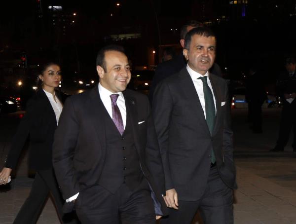 Adalet Bakan Sadullah Ergin'in olu smet Ergin'in dn treni devletin zirvesini bir araya getirdi. Dn trenine Kltr ve Turizm Bakan mer elik, AB Ban Egemen Ba da katld.