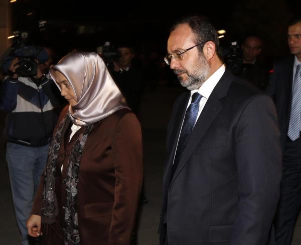 Adalet Bakan Sadullah Ergin'in olu smet Ergin'in dn treni devletin zirvesini bir araya getirdi. Dn trenine Diyanet leri Bakan Mehmet Grmez de katld.