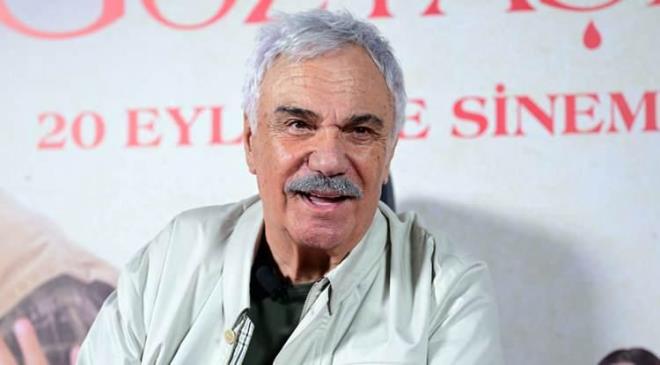 Usta oyuncu Halil Erg�n , kendilerini polis diyerek tan�tan doland�r�c�lar�n hedefi oldu. 80 ya��ndaki oyuncu, kom�usunun dikkati sayesinde milyonluk doland�r�c�l���n e�i�inden son anda d�nd�.&nbsp;