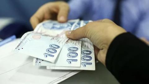 AA muhabirinin Hazine ve Maliye Bakanl��� Gelir �daresi Ba�kanl���ndan (G�B) edindi�i bilgilere g�re, m�kellefler taraf�ndan vergi dairesine y�nelik bor�lar�n taksitlendirilmesine imkan tan�yan d�zenlemeye yo�un ilgi g�steriliyor.