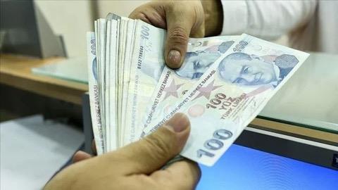 Uygulamayla, vergi dairesince takip edilen ve vadesi 5 Haziran 2026 tarihi ve �ncesi olan t�m alacaklar taksitlendirilebilecek. Gelir, kurumlar, katma de�er vergileri, har�lar, trafik idari para cezas�, ecrimisil, adli para cezas� ve ��renim kredileri gibi alacaklar, bu �er�evede yer al�yor.
