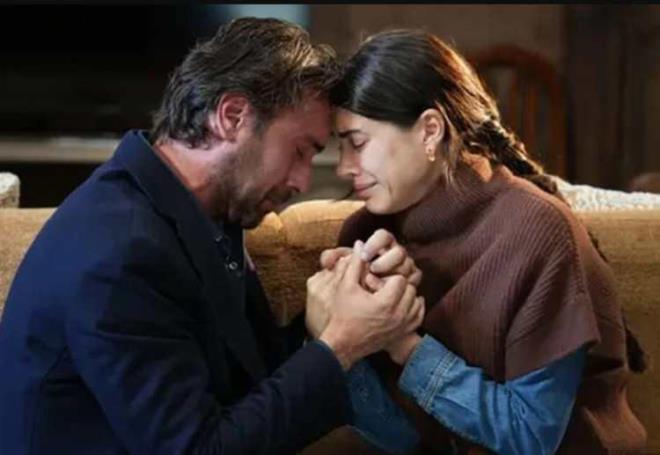 Esme'ye (Deniz Baysal) k�k s�kt�rece�i ve dengeleri de�i�tirece�i konu�ulan halay� kimin oynayaca�� merak konusu oldu. Diziye ayr�ca Timur Volkov'un (Celil Nal�akan) o�lu da gelecek.