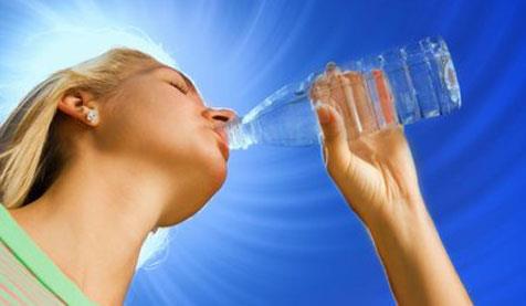 nsann ph' yaklak 7.4'tr yani hafif alkalidir. Gnmzde tketilen kzartmalar, rafine yiyecekler ve beyaz un nedeniyle artk ph'mz aside doru gidiyor.