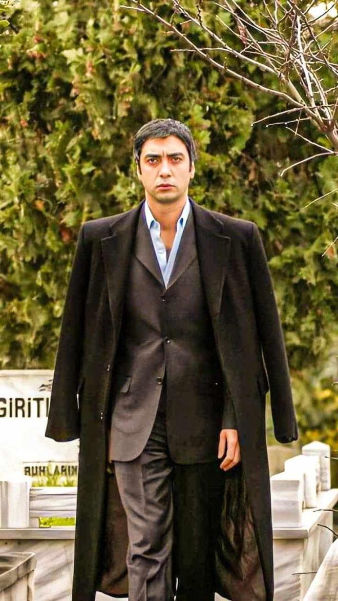 <strong>Davetliler ile hat�ra foto�raf� da �ekilen Necati �a�maz'�n, o anlar� sosyal medyada b�y�k ilgi g�rd�.</strong>
