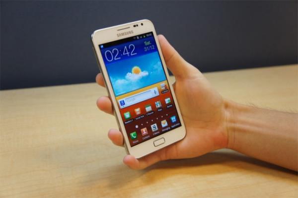 Ayrca Bitdefender, Clueful isimli uygulamalar mobil cihaznza kurduunuzda gizliliinizi nasl etkileyeceklerine dair uzman grlerini kullanclara sunan ve cretsiz olan uygulamay da kullanmanz tavsiye ediyor.