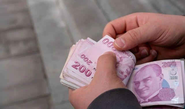<div class="content-text"><p><strong>QNB Emekli Promosyonu</strong><br>QNB, maa� tutar�na g�re 8.500 TL ile 20.000 TL aras�nda de�i�en nakit �deme ger�ekle�tiriyor. Tavan promosyon �demesi 20.000 TL ve �zeri maa� alanlara yap�l�yor.</p>          </div>          <div class="bar"></div>