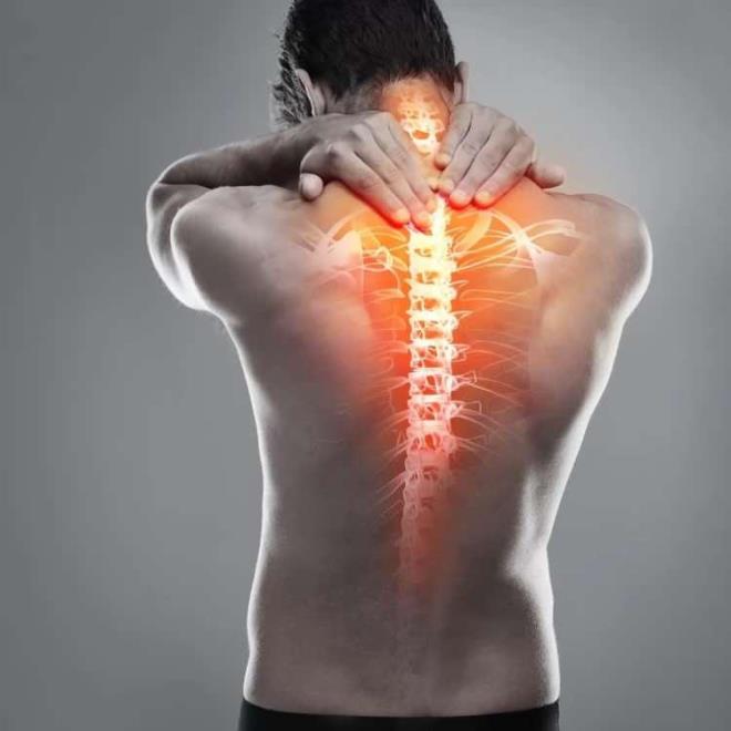 Multiple myelomun, ba����kl�k sisteminin �nemli h�crelerinden biri olan plazma h�crelerinin kontrols�z �o�almas� sonucu geli�en bir hematolojik kanser oldu�unu ifade eden Medicana Bursa Hastanesi Hematoloji Uzman� Dr. Serta� Durusoy, hastal���n yaln�zca kemikleri de�il, b�brekler ba�ta olmak �zere bir�ok organ� etkileyebildi�ini s�yledi.
