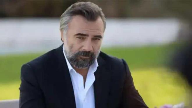 <span style="color:#B22222"><em><strong>��te Oktay Kaynarca'n�n annesi ile payla�t��� o foto�raf...</strong></em></span>