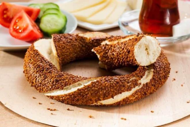 <p><strong>�ZM�R GEVRE�� 3. SIRADA</strong></p>    <p><strong>&nbsp;</strong></p>    <p>�zmirlilerin me�hur gevre�i ise 89,5 puan alarak ���nc� s�raya yerle�ti.</p>