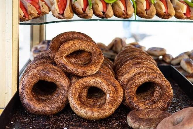 Simit severlerin en dikkat etti�i detay ise d�� ��t�rl��� oldu.