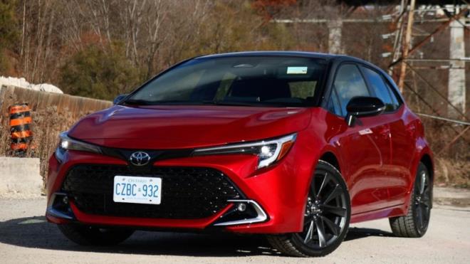 <p><strong>Toyota Yaris Cross Hybrid fiyatlar� - A�ustos 2026</strong><br>1.5 Hybrid 130 HP Dream e-CVT - Liste fiyat�: 2.704.000 TL | Kampanyal� fiyat: 2.317.000 TL</p> <p>1.5 Hybrid 130 HP Flame X-Pack e-CVT - Liste fiyat�: 3.208.000 TL | Kampanyal� fiyat: 2.740.000 TL</p> <p><strong>Toyota Yaris Hybrid fiyatlar� - A�ustos 2026</strong><br>1.5 Hybrid Flame e-CVT - Liste fiyat�: 2.245.000 TL | Kampanyal� fiyat: 1.995.000 TL</p> <p><strong>1.5 Hybrid Passion X-Pack Siyah Tavan e-CVT - Liste fiyat�: 2.640.000 TL | Kampanyal� fiyat: 2.365.000 TL</strong></p>