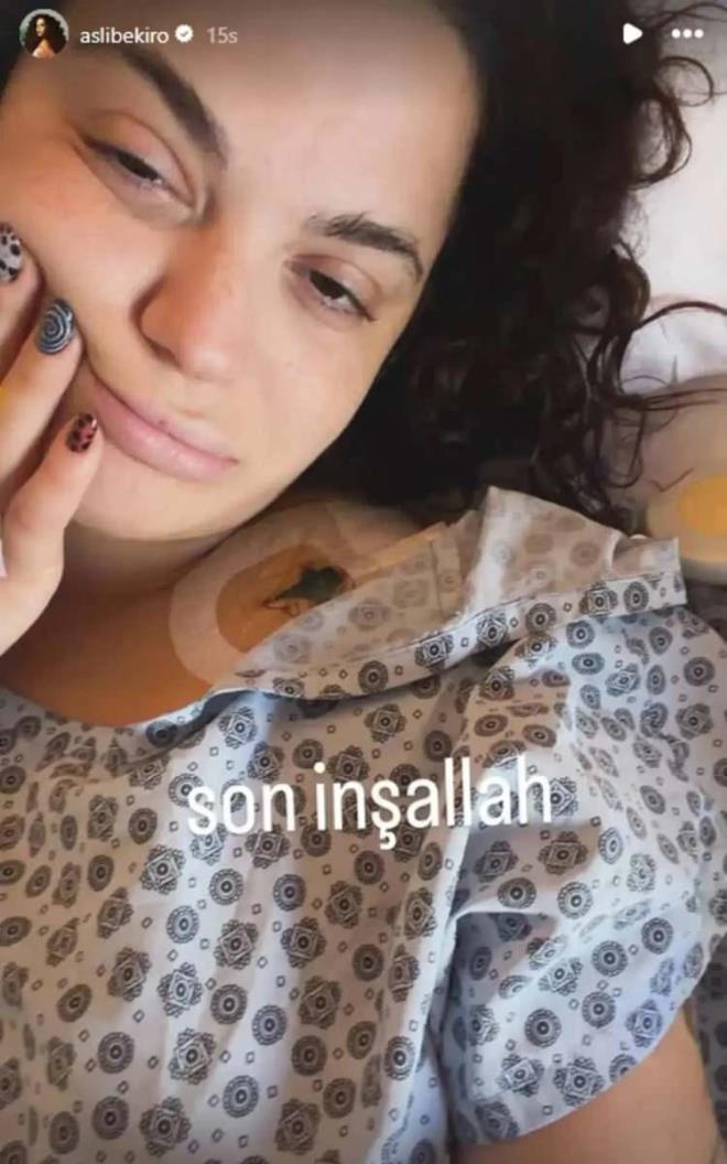 <p><strong>SON AMEL�YATINDAN UMUTLUYDU</strong></p>    <p>&nbsp;</p>    <p>8. kez ameliyat olan �nl� �ark�c� bu "son in�allah" diyerek dua etmi� ya�ad��� zorlu s�reci anlatan bir video yay�nlam��t�.</p>    <p>&nbsp;</p>
