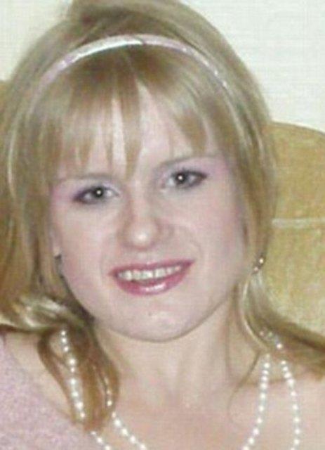 ngiltere'nin bakenti Londra'da daha sk bir vcuda sahip olmak ve kas yapmak isteyen 28 yandaki Candice Armstrong, doping etkisi yapan streoid (kortizonlu ilalar) kulland ve erkee dnt.