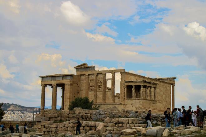 <p class="isSelectedEnd"><strong><span>10. Akropolis'in Antik D�nyas�</span></strong></p><p><span>Atina'daki antik yap�lar, Yunan medeniyetinin mimari ve k�lt�rel miras�n� g�n�m�ze ta��yor.</span></p>