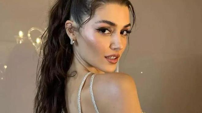M�ge Da��stanl�'n�n haberine g�re, bir s�redir sessiz sedas�z kendi hikaye taslaklar�n� kaleme alan Hande Er�el bu tutkusunu profesyonel bir boyuta ta��ma karar� ald�.