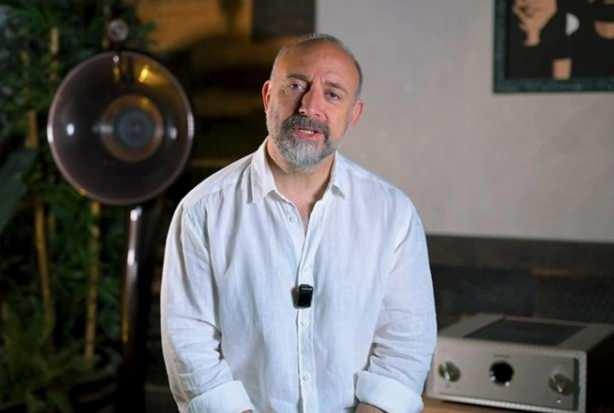 The Odyofi' adl� YouTube kanal�na konu�an �nl� isim, y�lard�r ilgilendi�i gizli i�i hakk�nda da a��klamalarda bulundu.&nbsp;