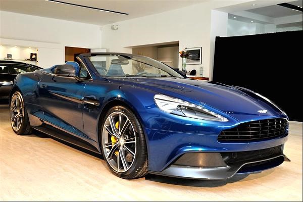 <p><b>2014 Aston Martin Vanquish Volante</b></p>  ngiliz lks ara reticisi Aston Martin'in Volante modeliyle de merakllar hayal krklna uratmayaca ifade ediliyor.
