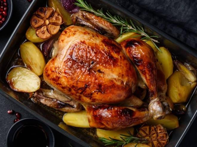 Y�ksek protein i�eri�i ile sa�l�kl� beslenmeye �al��anlar�n sofras�nda mutlaka bulunan tavuk, i�erisindeki proteinler sayesinde de g��l� bir besin kayna��.