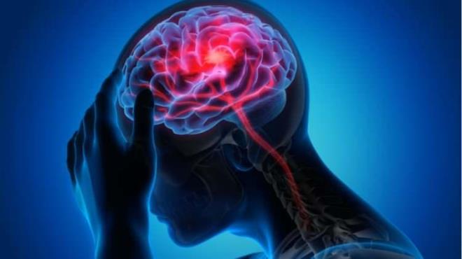 D�nya genelinde yakla��k 57 milyon ki�inin demansla ya�ad���, Alzheimer’�n ise demans vakalar�n�n y�zde 60-70’ini olu�turdu�u belirtilirken, T�rkiye’de yakla��k 700 bin ki�inin Alzheimer ve di�er demans t�rleriyle ya�ad��� tahmin ediliyor. N�fusun ya�lanmas�yla birlikte bu say�n�n 2050 y�l�na kadar 2-2,5 kat�na ��kabilece�ine dikkat �eken N�roloji Uzman� Prof. Dr. Yasemin Bi�er G�mceli, erken tan� ve de�i�tirilebilir risk fakt�rlerinin kontrol alt�na al�nmas�n�n �nemine dikkat �ekti.