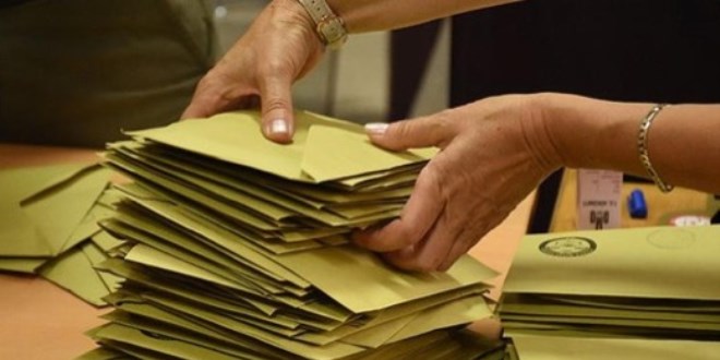 Son anket ortaya ��kt�! ��te zirvedeki parti, bug�n se�im olsa...