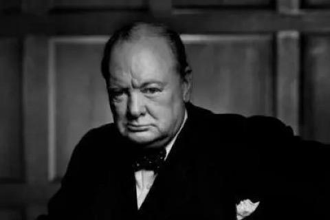 WINSTON CHURCHILL | 0 GRUBU