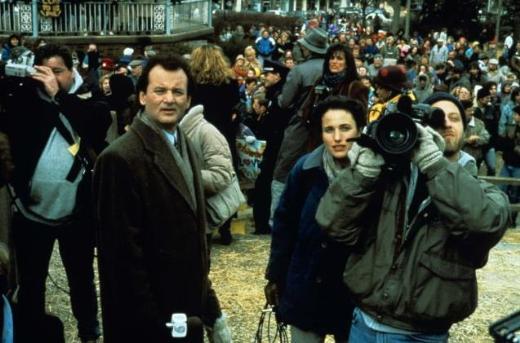 <p><b>15. Groundhog Day/Bugn Aslnda Dnd (1993)</b></p>    Ynetmen: Harold Ramis  <p>Oyuncular: Bill Murray, Andie MacDowell, Chris Elliott</p>