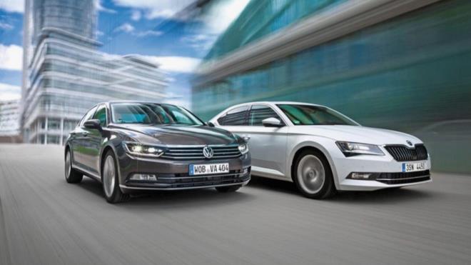 T�rkiye'de otomobil pazarlar�nda elektrikli ve hibrit modeller �ok tercih ediliyor. ODMD verilerine g�re y�l�n ilk 9 ay�nda elektrikli ve hibrit otomobillerin toplam sat��� 326 bin 35’e ula�t�. Bu iki grubun toplam pazar pay� y�zde 51,9’a ��karken, sat�lan her iki otomobilden biri elektrikli veya hibrit oldu.