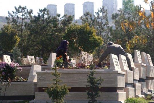 Parnia, vcut ssnn drlmesi ve oksijen miktarnn azaltlmas ile hastann herhangi bir beyin hasarna uramadan yaama geri dnme ansnn artacan belirtti.