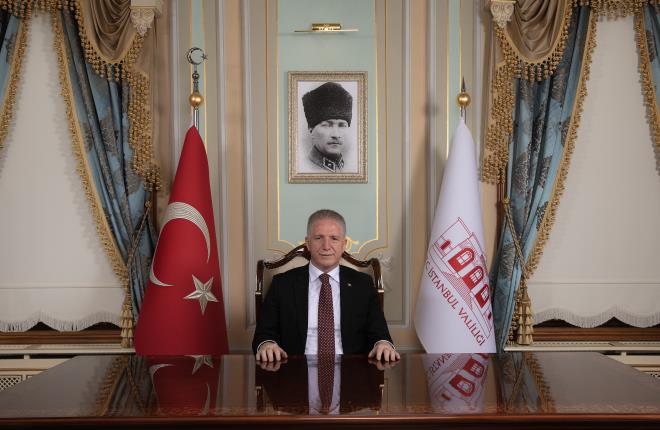 T�rkiye genelinde g�rev yapan 81 il valisinin memleket da��l�m� dikkat �eken bir tabloyu ortaya koydu. A��klanan verilere g�re b�rokrasiye kazand�rd��� isimlerle �ne ��kan Erzurum ve Adana, 5'er vali ile listenin birinci s�ras�n� payla�t�.