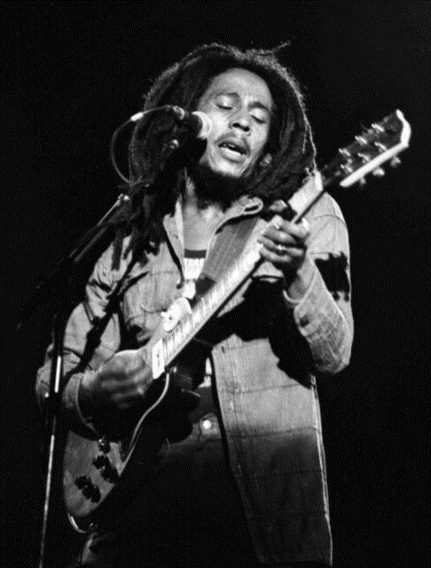 5. Bob Marley: 18 milyon dolar