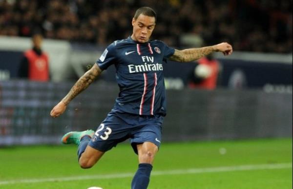 Defans: Van der Wiel (PSG)