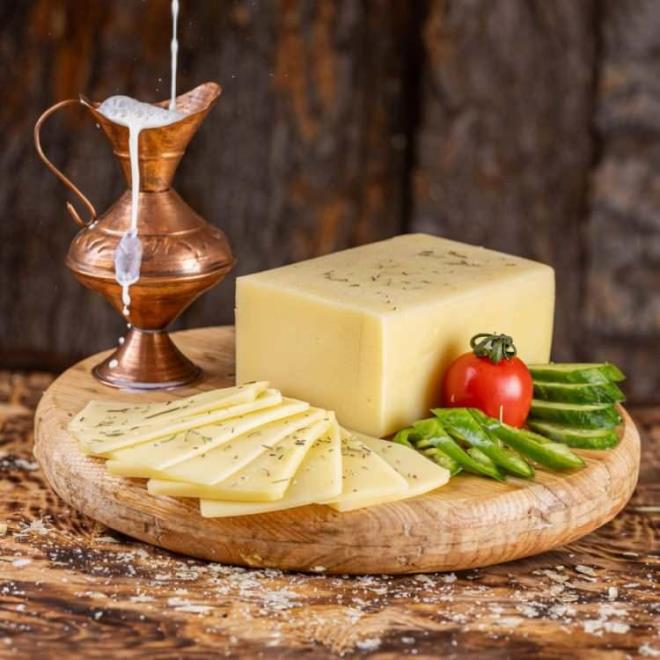 <p>TAZE KA�AR PEYN�R�</p>    <p>Kolay eriyen ve dokusuyla sabah kahvalt�lar�n�n sevilen peynirlerinden Taze ka�ar peyniri de 100 gram�nda sadece 1,62 gram tuz bar�nd�r�yor.</p>