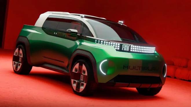 <p>Fiat, ge�ti�imiz g�nlerde d�zenlenen 2026 Paris Otomobil Fuar�'nda tan�tt��� "Multiplay" konseptiyle ezber bozmaya haz�rlan�yor. �talyan marka, halihaz�rda olduk�a doygunlu�a ula�m�� olan aile otomobili segmentine farkl� bir soluk getirmek amac�yla bu s�ra d��� konsepti seri �retime ge�irmeyi ciddi �ekilde de�erlendiriyor.</p><p>&nbsp;</p><p>�lkemizde yollarda ender rastlanan orijinal Multipla, �zellikle �n taraftaki �� ki�ilik oturma d�zeniyle kullan�c�lar�na olduk�a ilgin� bir deneyim ya�at�yordu. G�n�m�zde pop�lerli�ini yitiren MPV segmentinin en ikonik ama estetik a��dan bir o kadar da albenisiz �rneklerinden biri olarak otomotiv tarihine ge�en bu model, s�ra d��� tasar�m�yla haf�zalara kaz�nm��t�. 1998 y�l�nda piyasaya ��kan orijinal versiyon, alt� koltu�u kompakt bir g�vdeye s��d�rma ba�ar�s�yla Avrupa'da geni� yank� uyand�rm��t�.</p><p>&nbsp;</p>
