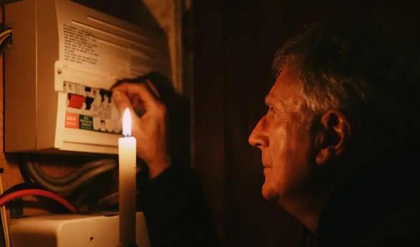 Bo�azi�i Elektrik Da��t�m A.�. (BEDA�), 30 Ekim 2026 tarihinde �stanbul'un Avrupa Yakas�'nda yer alan 12 il�ede 8 saate varan planl� elektrik kesintileri yap�laca��n� duyurdu. BEDA�’�n resmi internet sitesinde yay�mlanan bilgilere g�re kesintiler; bak�m-onar�m, �nleyici bak�m, abonelik ve �ube ba�lant�lar�, deplase �al��malar� ile yat�r�m ve d�n���m faaliyetleri sebebiyle ger�ekle�tirilecek.