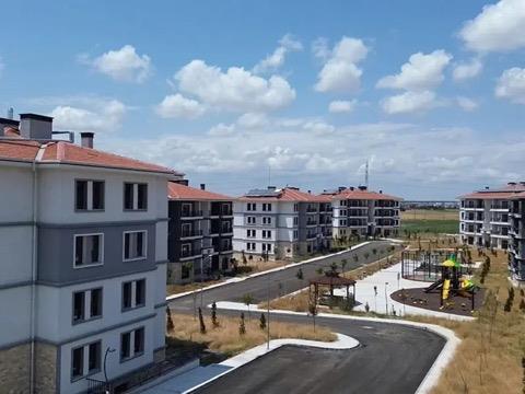 <h3>TOK� K�RALIK KONUT KURA SONU�LARI NE ZAMAN A�IKLANACAK?</h3> <p>�stanbul TOK� kiral�k konut kura sonu�lar�n�n a��klanaca�� kesin tarih hen�z belli olmad�. Hak sahiplerinin kura �ekimiyle belirlenmesinin ard�ndan sonu�lar�n TOK�'nin resm� duyuru kanallar�ndan ilan edilmesi bekleniyor.</p> <p>Kura sonu�lar� a��kland���nda asil ve varsa yedek hak sahiplerine ili�kin bilgilendirme yap�lacak. Sonu�lar�n hangi tarihte eri�ime a��laca��, TOK�'nin yay�mlayaca�� kura takviminde netle�ecek.</p>