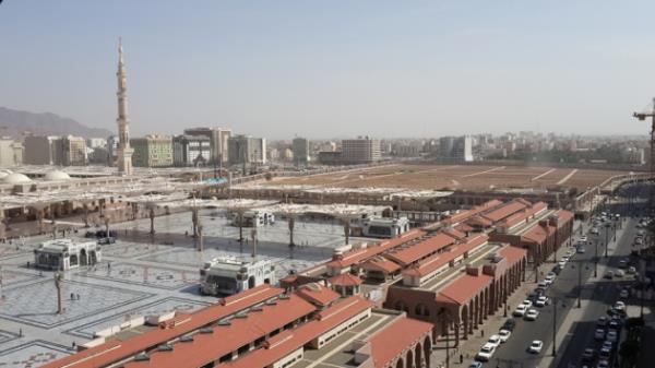 Buna el-Bak', Cennet'l-Bak, Bak'u'l-Garkad isimleri de verilmitir. Fakat genellikle ksaca el- Bak' denilmektedir.