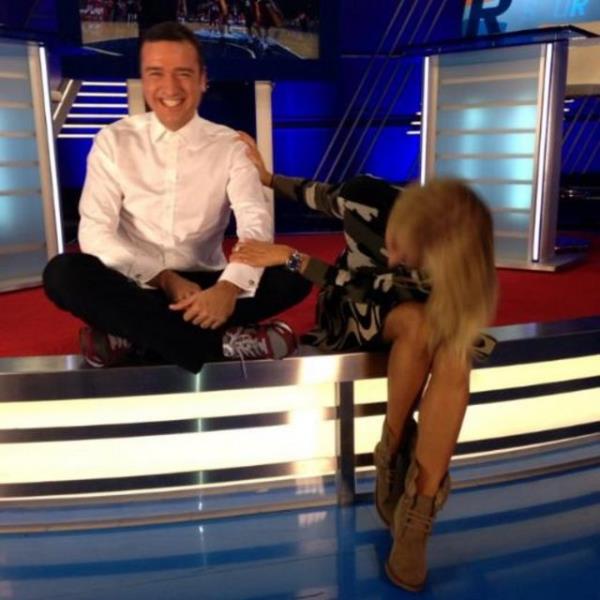 BURCU ESMERSOY Yayn d takmsz topuksuz