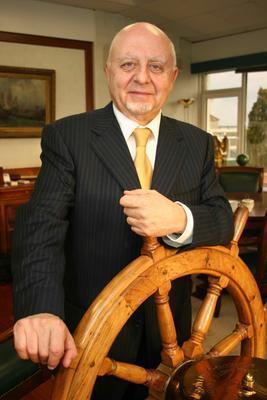 1-1.5 milyar dolar     33- Lucien Arkas     Arkas Holding