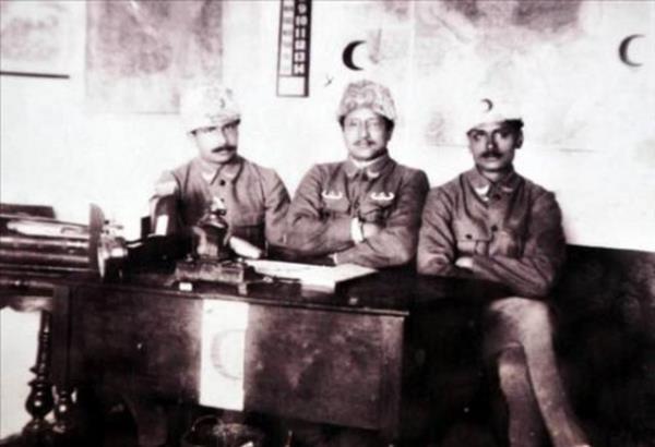 Osmanl'nn son dnemine ait fotoraflar Pakistan'da gn yzne kt