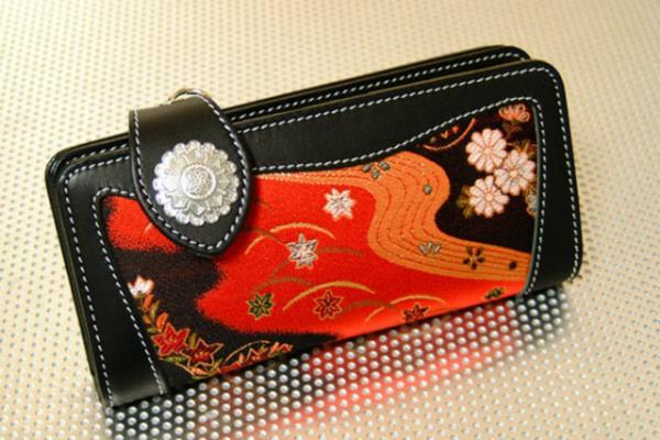 Czdanda yeterli para bulunuyorsa "Tketim Modu"nu kapatp "Tasarruf Modu"na geerek, sahibini tasarruf yapmaya tevik ediyor.