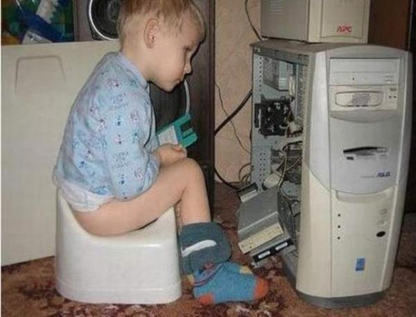 Kimi bir tamirci gibi bilgisayarn her noktasyla ilgilenirken, kimileri sadece oyuncak gzyle bakyor.