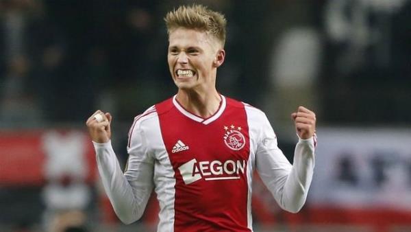 Victor Fischer (Ajax)