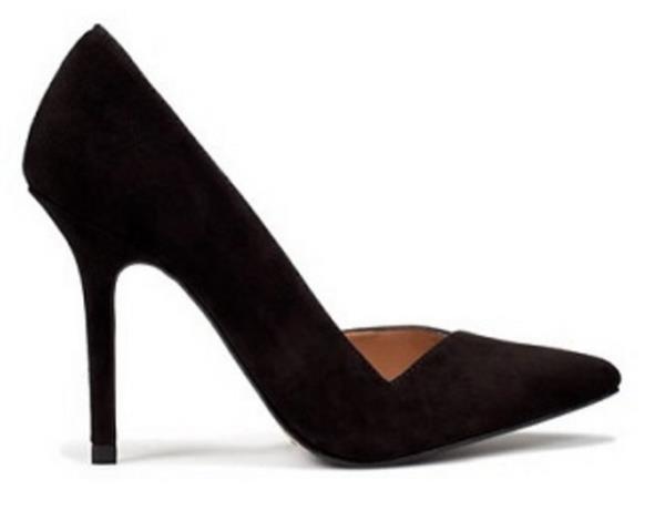 Sivri burunlu ayakkablar