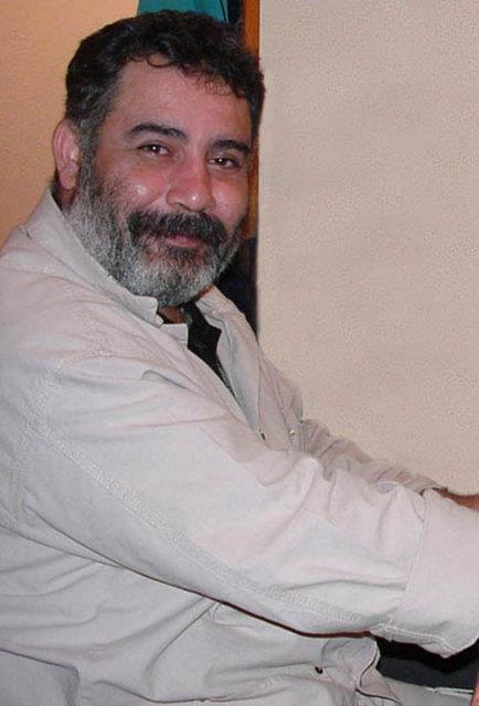 HENZ ALTI YAINDAYKEN BABASININ KENDSNE ALDII BALAMA, HAYATINI DETRD. LK KONSERN 9 YAINDA, BABASININ ARKADALARININ DZENLED  BAYRAMI GECESNDE VERD